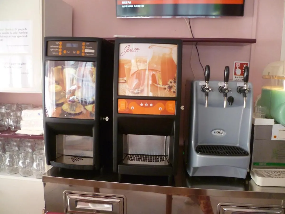 Hotel Pensione Fiorella Rimini Italië