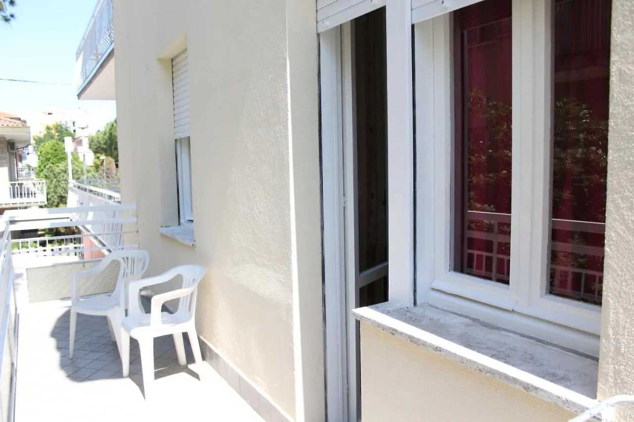 Hotel Pensione Fiorella Rimini Italië