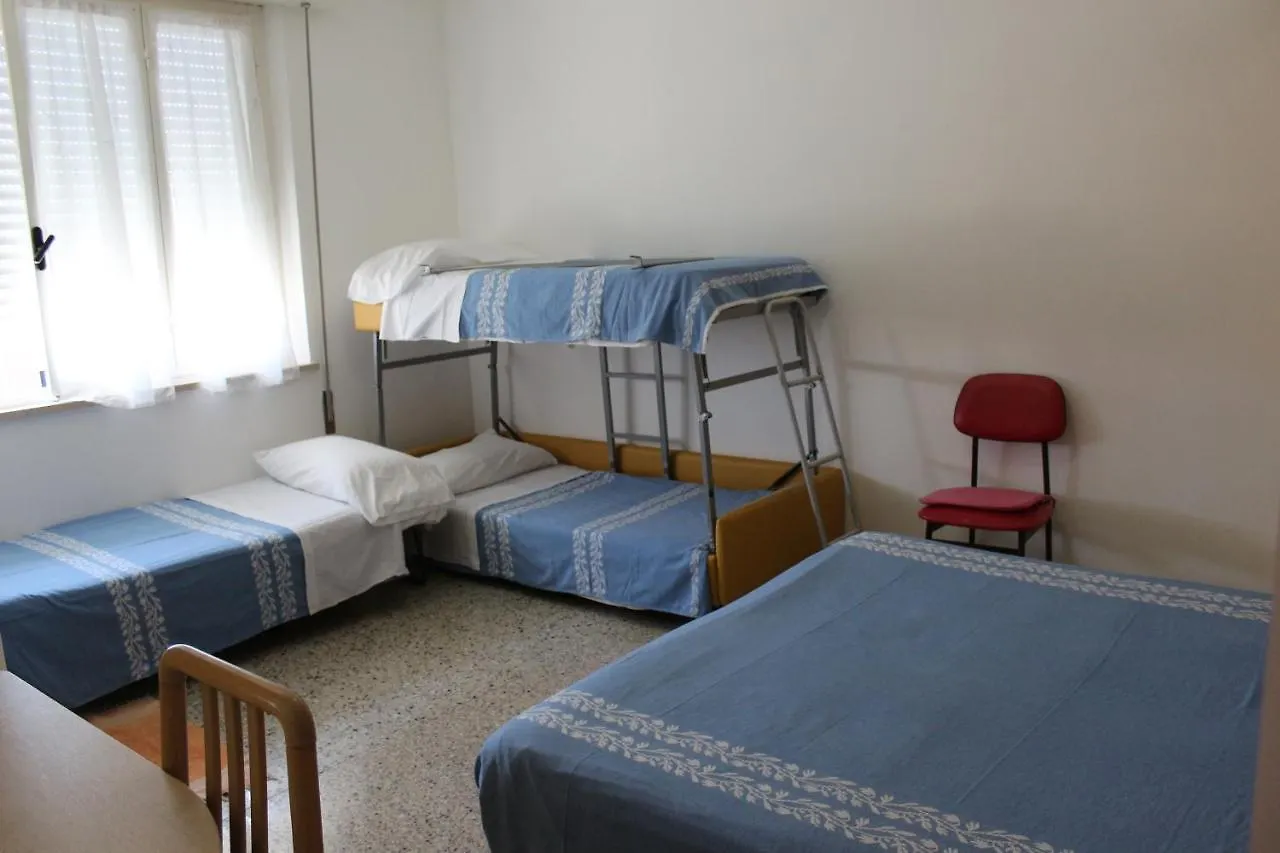 Pensione Fiorella Rimini 0*,